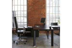 Дизайнерский стол Fermo 180см черные опоры