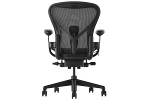 Офисное кресло Herman Miller Aeron Black Onyx Gaming, размер B