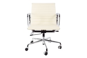 Кресло Eames  Ribbed Office Chair EA 117 кремовая кожа