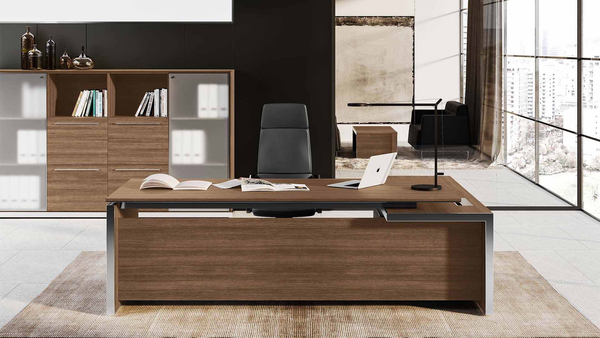 Офисные столы бизнес класса